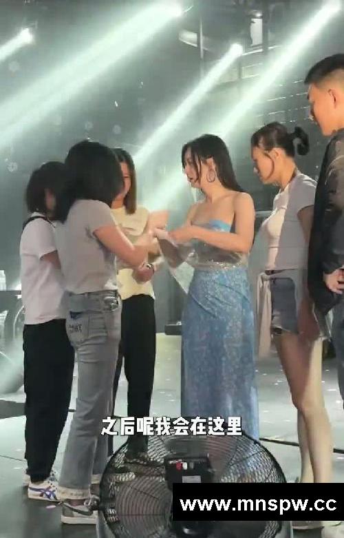 Hello，歌手唐艺，今天正式入驻小红书啦！